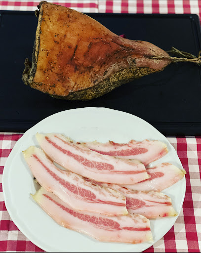 Guanciale di Amatrice non bacon 🇮🇹 Porc cheek not bacon lard 🇮🇹